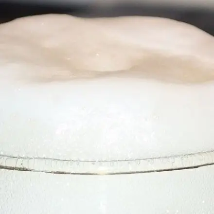 Das Bier des/r Nachbarn/in heimlich zum Überschäumen bringen