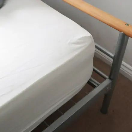 Bett quietscht - was tun?