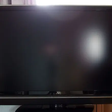 TFT / Monitore / TV-Bildschirme mit Glas-Microfasertuch reinigen