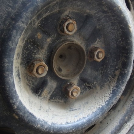 Festrosten von Rädern verhindern - Reifenwechsel klappt prima!