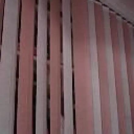 Einbauschrank mit Lamellenvorhang