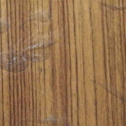 Klebereste von Holzstufen entfernen