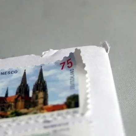 Briefmarken vom Umschlag lösen geht leicht