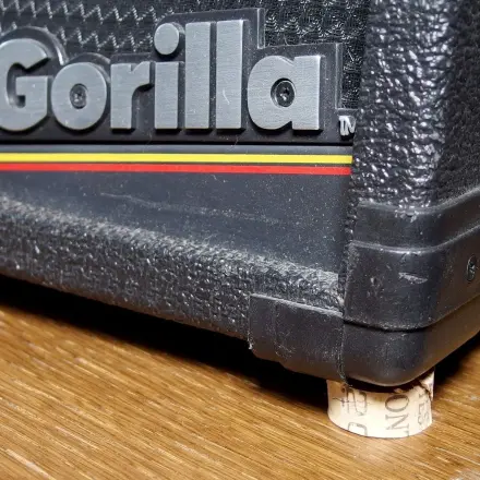 Korkzapfen von Weinflaschen als Dämmung und Unterlage