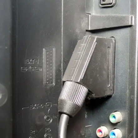 Brummt euer Fernseher?