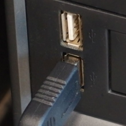 Strom sparen mit USB-Ladekabel