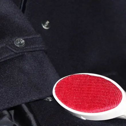 Fusselbürste reinigen mit Klebeband