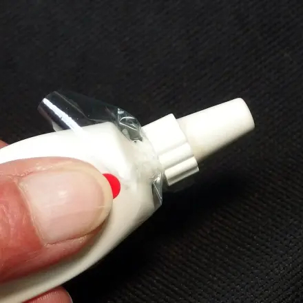 Eingetrocknete Tubenpaste vermeiden