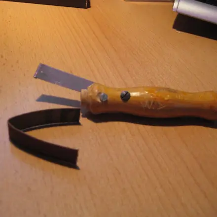 Schleifpapierhalter für Laubsägearbeiten