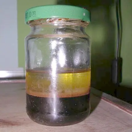 Essig-Öl als Möbelpolitur