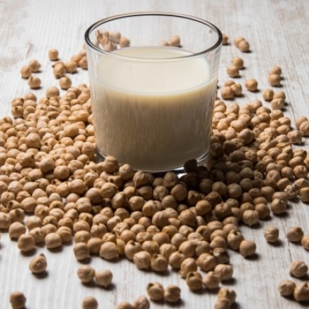 Soja-, Reis-, und Hafer-Drinks als Alternative zur Milch
