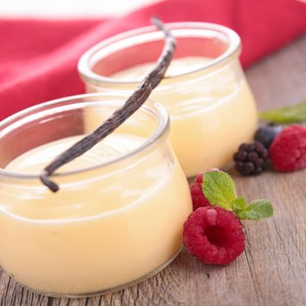 Fruchtige Erfrischungscreme