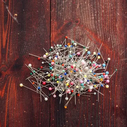 Stecknadeln an der Nähmaschine immer zur Stelle