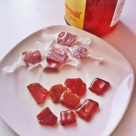 Husten: Leckere Honig-Minz Bonbons herstellen