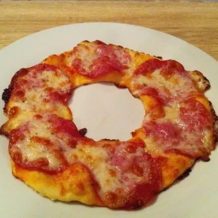 Pizza-Stangen und Pizza-Kranz herstellen