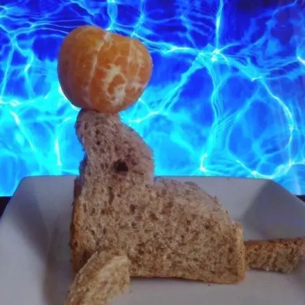 Deko fürs Buffet: Robbe aus Toastbrot