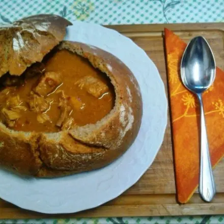 Gebundene Gulaschsuppe