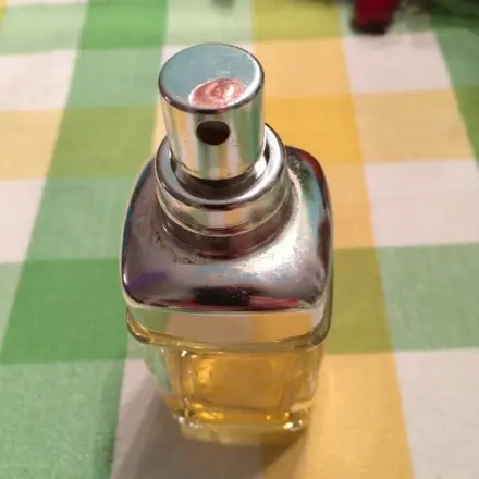 Öffnungen von Sprühflaschen gut und schnell erkennen