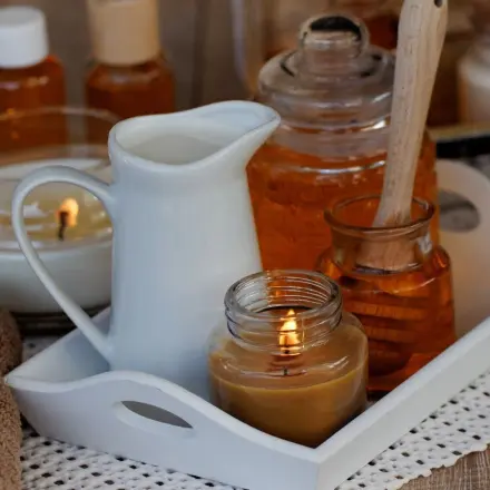 Selber gemachte Gesichtsmaske für trockene Haut