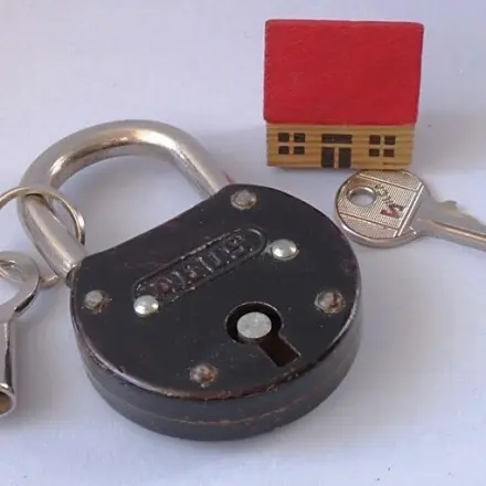 Ersatzschlüssel verstecken ohne Risiko