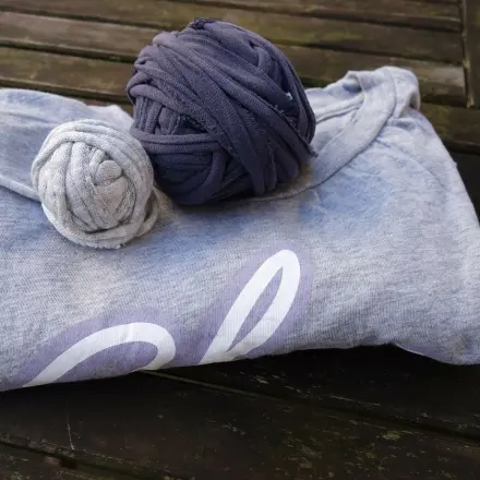 Garn aus alten T-Shirts selber machen ~ DIY