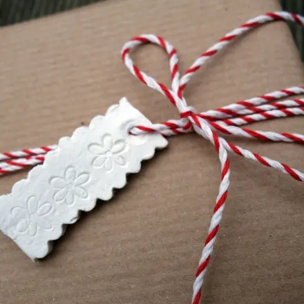 Geschenkanhänger aus Modelliermasse ~ DIY