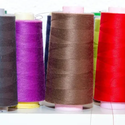 Overlockgarn sparsam einsetzen und mischen