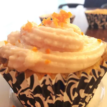 Cranberry Orange Cupcakes - glutenfrei