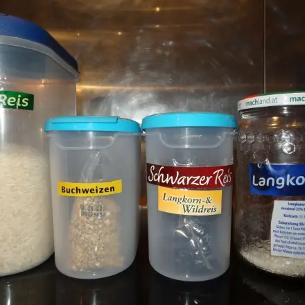 Dosen für die Vorratskammer kreativ beschriften