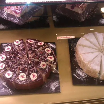 Restaurants in Möbelhäusern - gutes & preiswertes Essen