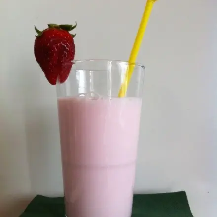 Erdbeermilch selber machen