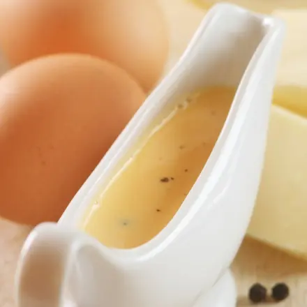 Sauce Hollandaise: Einfach zubereiten mit dem Pürierstab