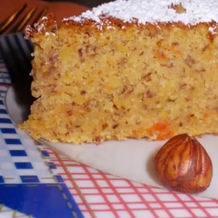 Saftiger Kartoffel-Karottenkuchen