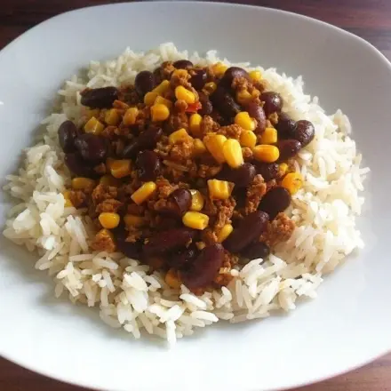 Chili con Carne mit Bohnen und Mais