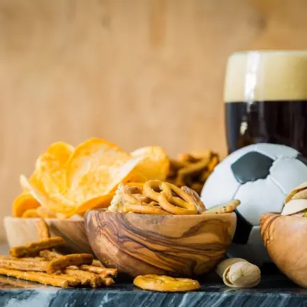 Gesunde EM-Party: Alternativen zu Chips und Bier