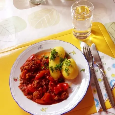 Paprika-Hackfleisch-Topf