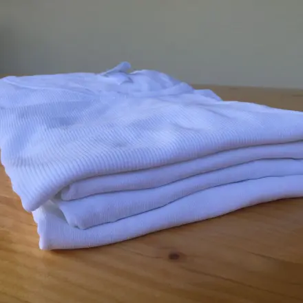 Alte Baumwollunterhemden weiterverwenden