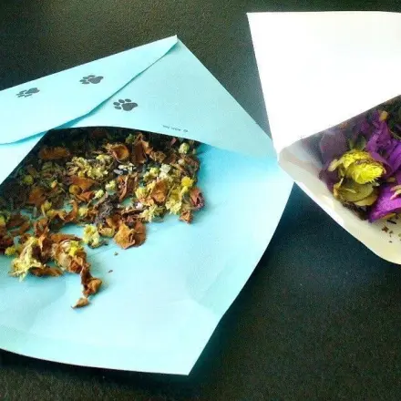 Duftende Umschläge für den Kleiderschrank basteln