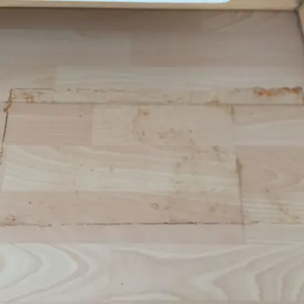 Rostflecken auf Laminatboden entfernen