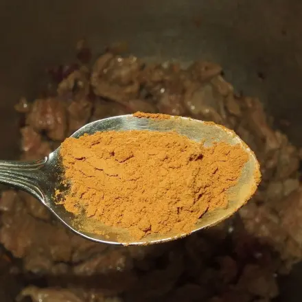 Weihnachtsgulasch mit Zimt