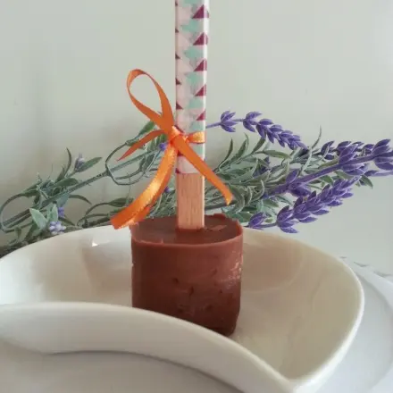 Trinkschokolade mit Gewürzen herstellen