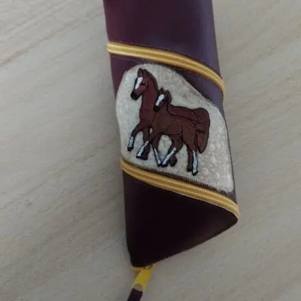 Spiralmäppchen aus Kunstleder mit Applikation