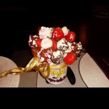 Erdbeer-Schoko-Strauß