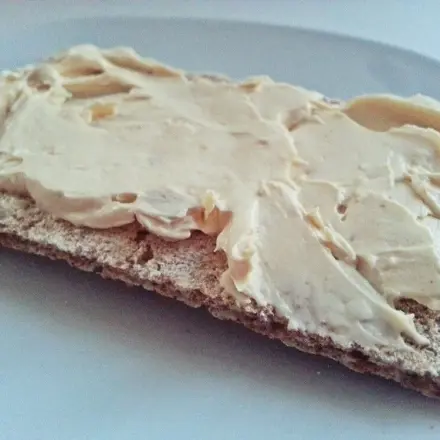 Brotaufstrich - Hummus mit geröstetem Knoblauch