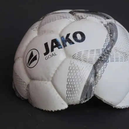 Wie man den alten Fußball nutzen und weiterverwenden kann
