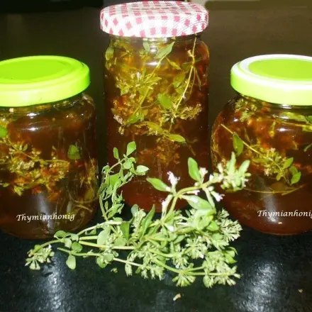 Thymianhonig mit Orangenmarmelade & Thymianessig