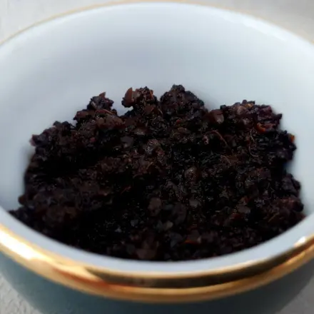 Kaffeesatz-Kokosöl Peeling