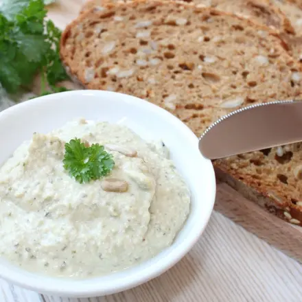 Kräuterdip mit Bockshornklee