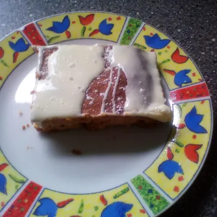 Tassenkuchen mit hellem Guss