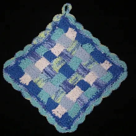 Patchwork-Topflappen aus Garnresten